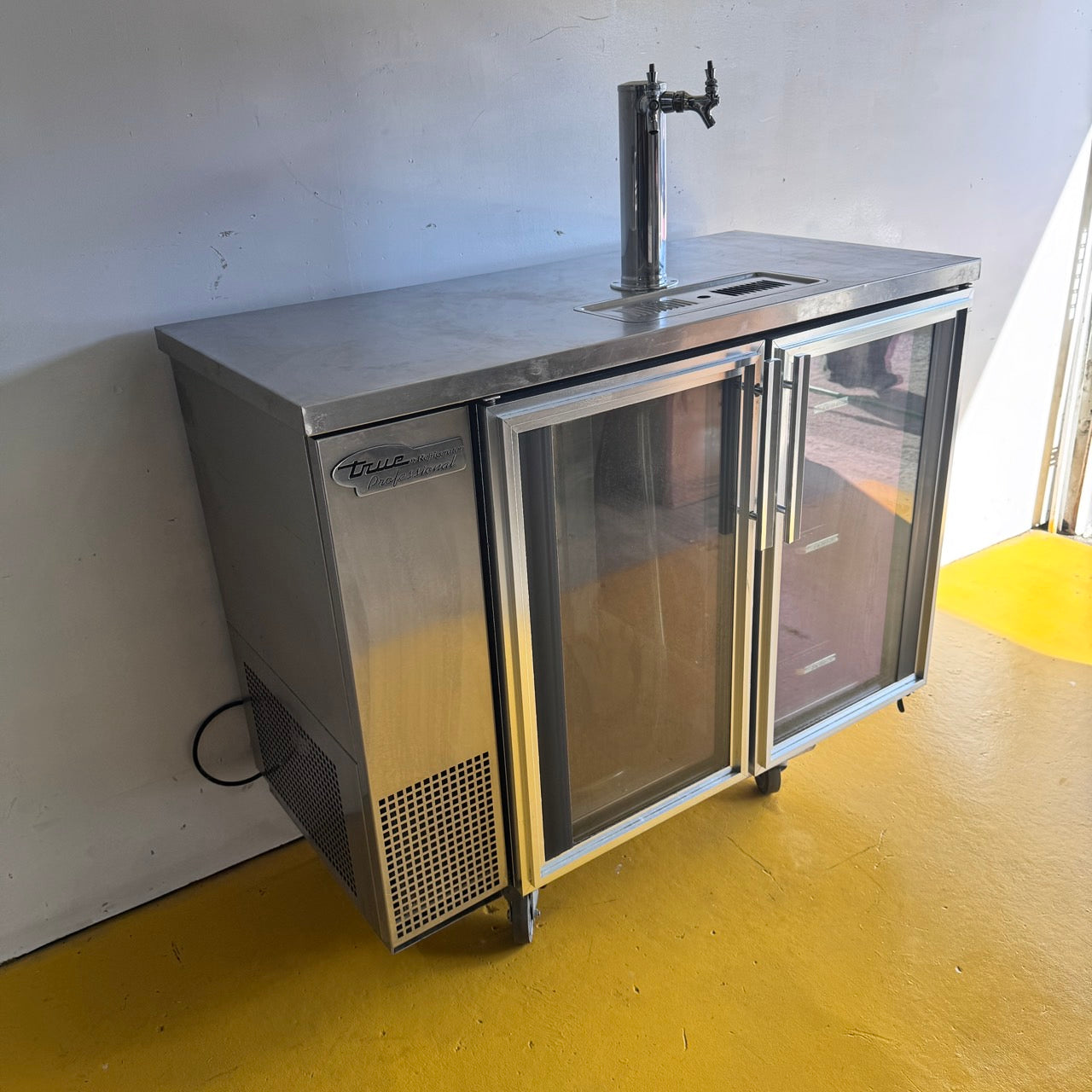 True Undercounter Stainless Steel Refrigerator Professional True Undercounter Stainless Steel Refrigerator Professional